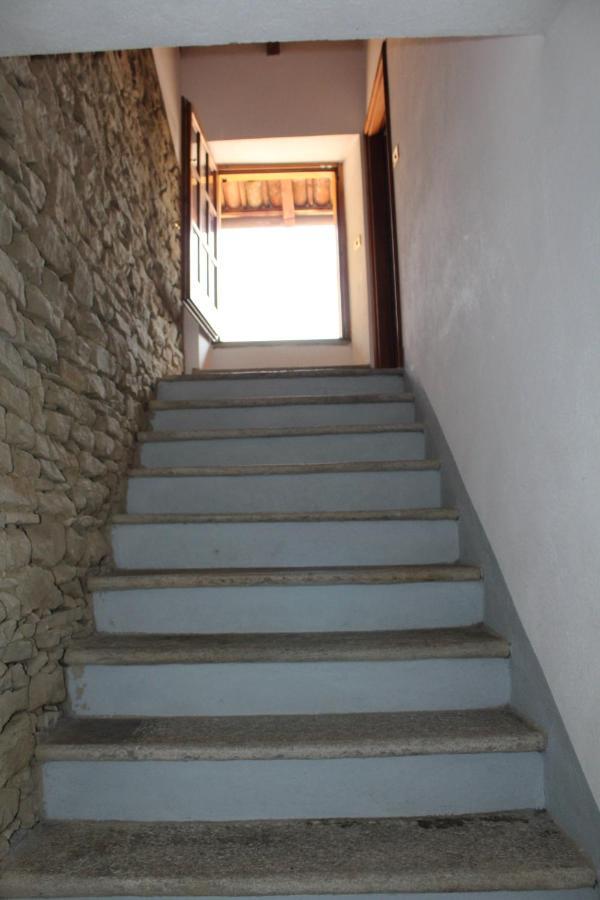 Agriturismo La Rovere Cossano Belbo ภายนอก รูปภาพ
