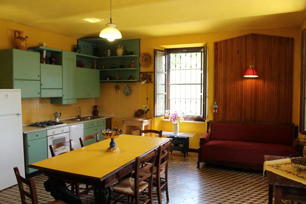 Agriturismo La Rovere Cossano Belbo ภายนอก รูปภาพ